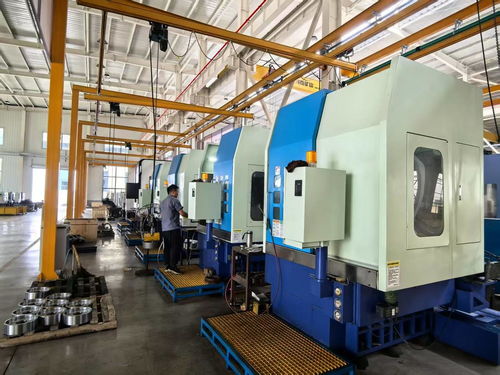 四中全會精神在基層 新泰市汽車內飾件產業園區聚鏈成群，激發發展新動能